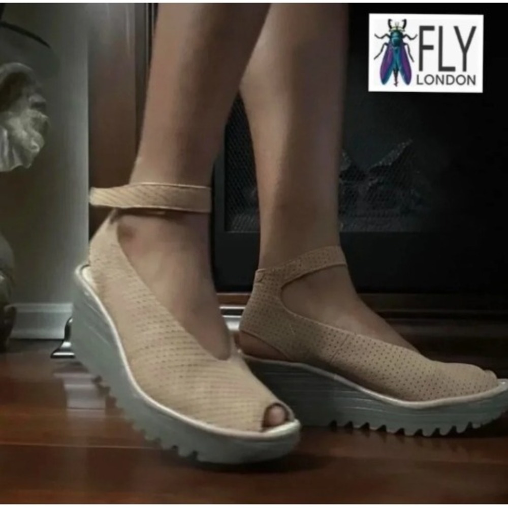 Fly London Yaya Taupe Brown Perforated Leather Wedge Sandals P500376001 Size 40